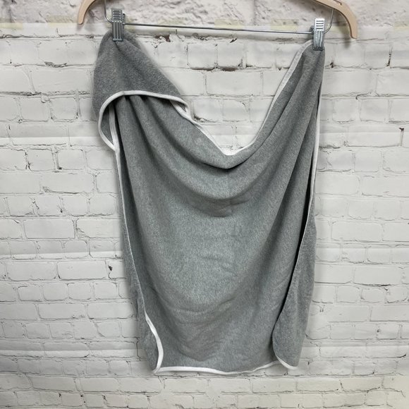 Burt's Bees Baby Organic Single-Ply Hooded Towel (2 Pack) - Picture 4 of 8